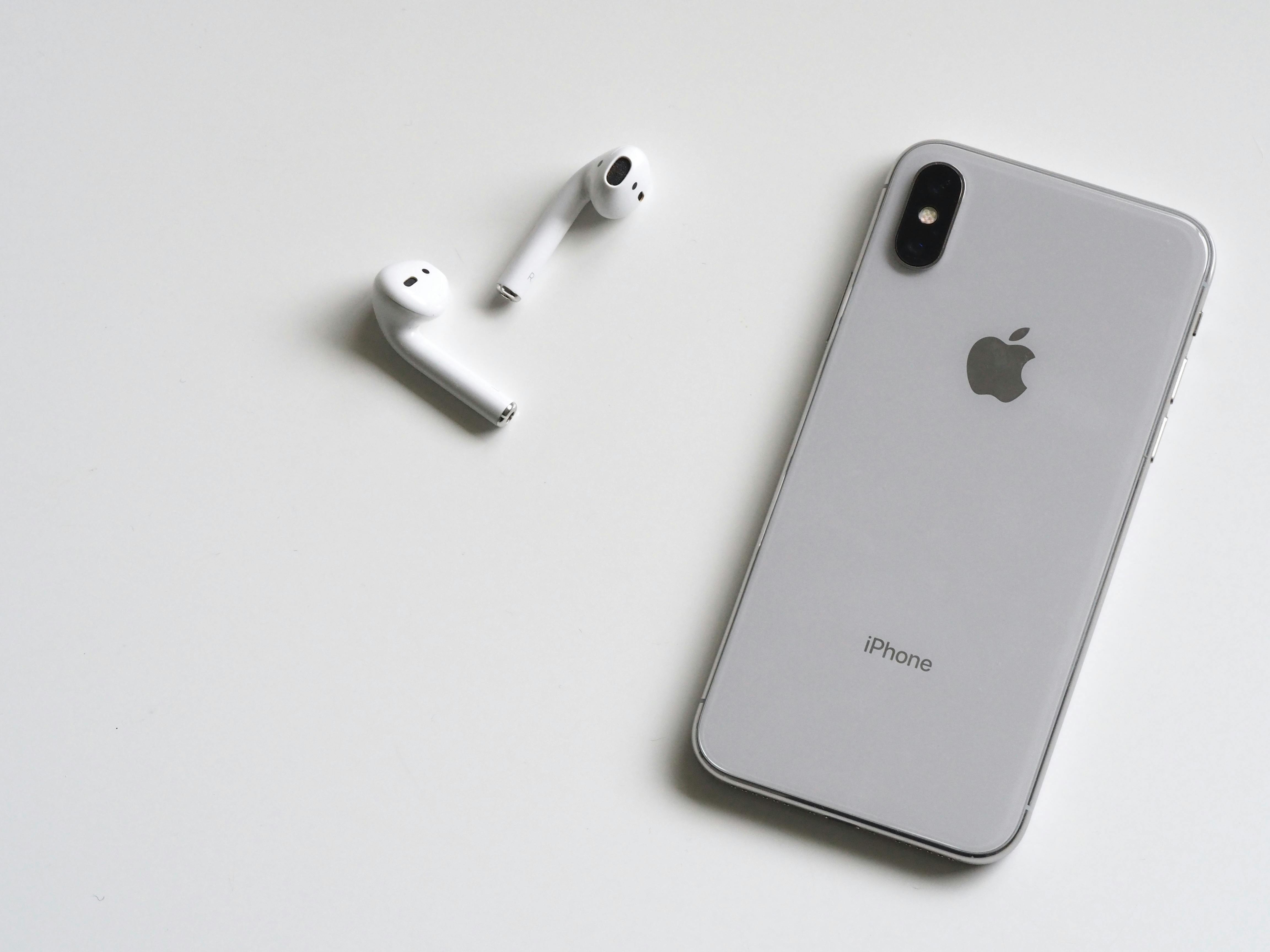 Écouteurs sans fil style AirPods + kit smartphone
